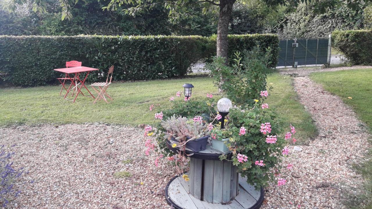 Chambre D'Hote Avec Piscine Couverte Coulaines Kültér fotó